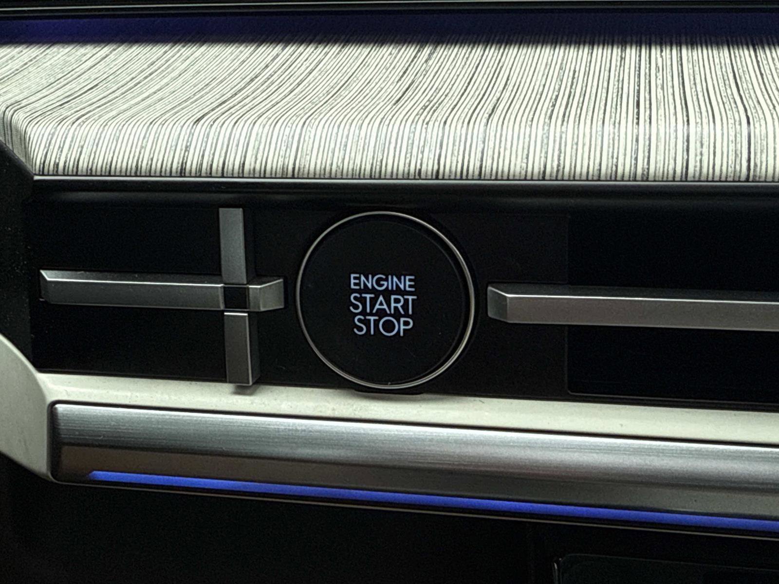 Used 2025 Hyundai Santa Fe Calligraphy image 14