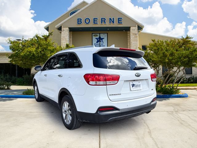 Used 2016 Kia Sorento FWD w/ LX Convenience Package image 3