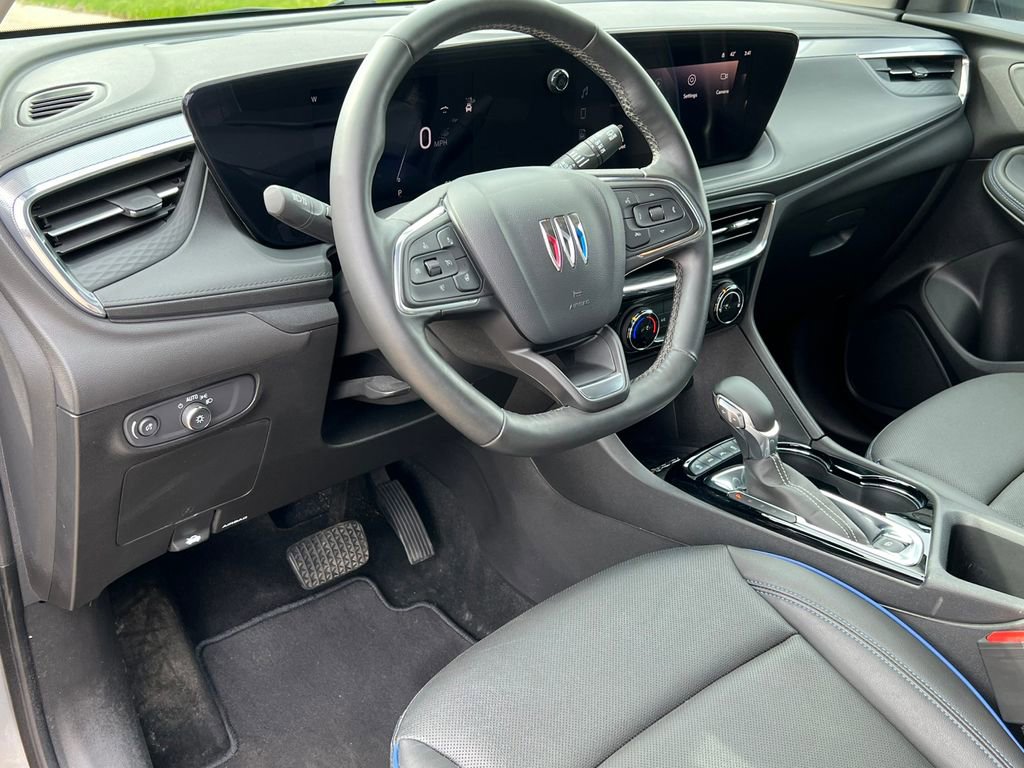 Certified 2025 Buick Encore GX Sport Touring w/ Experience Buick Package image 17
