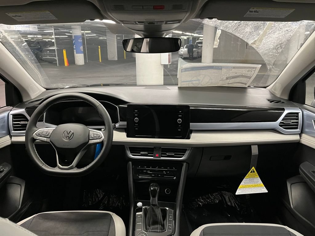 New 2026 Volkswagen Taos SE AWD/4WD image 7