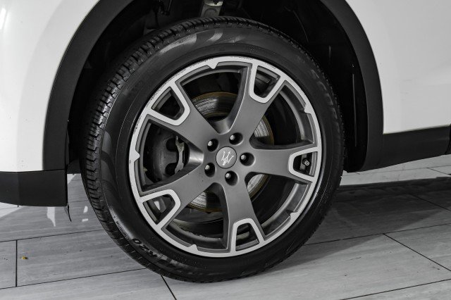 Used 2018 Maserati Levante image 52