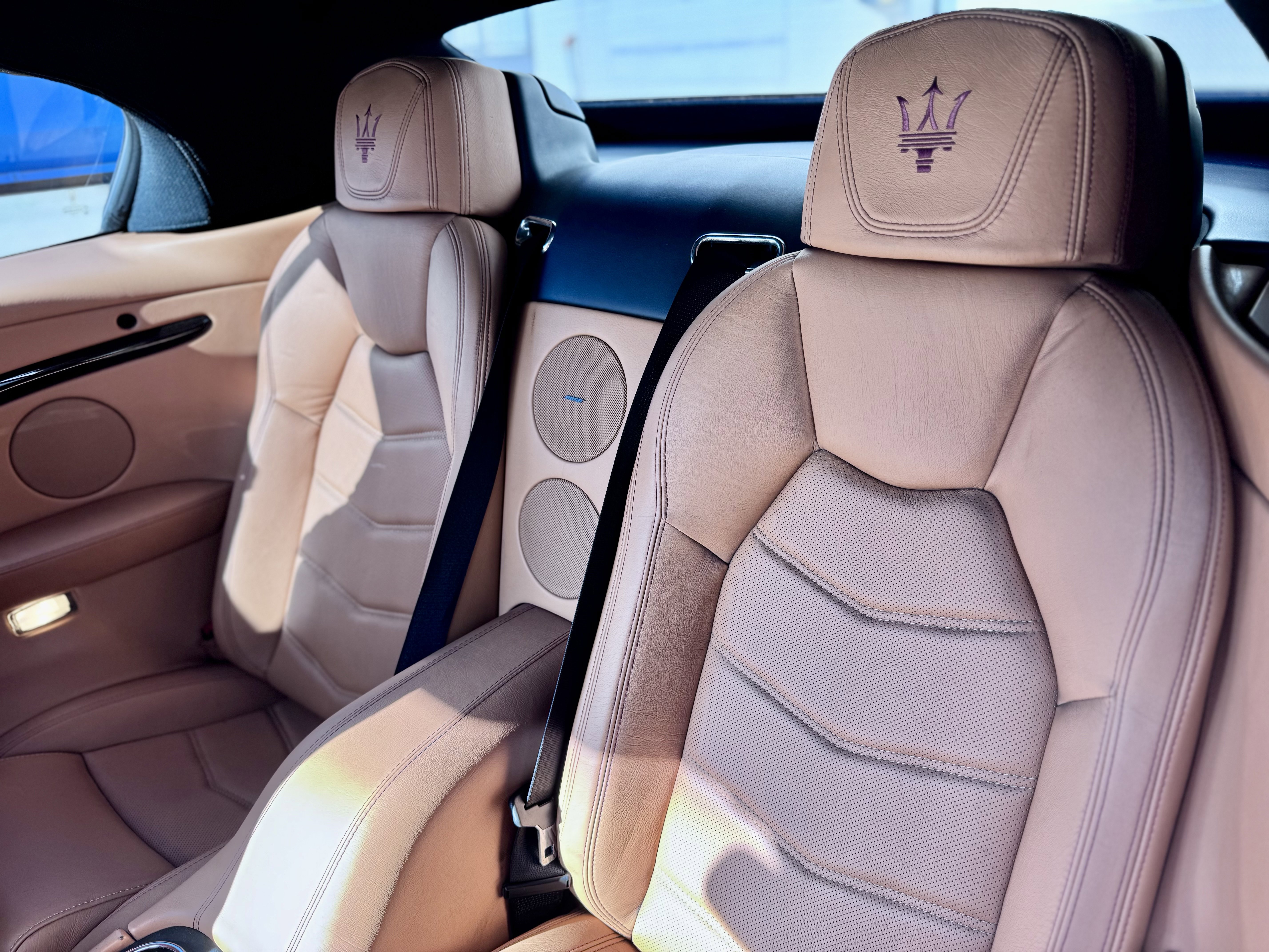 Used 2015 Maserati GranTurismo Sport image 32