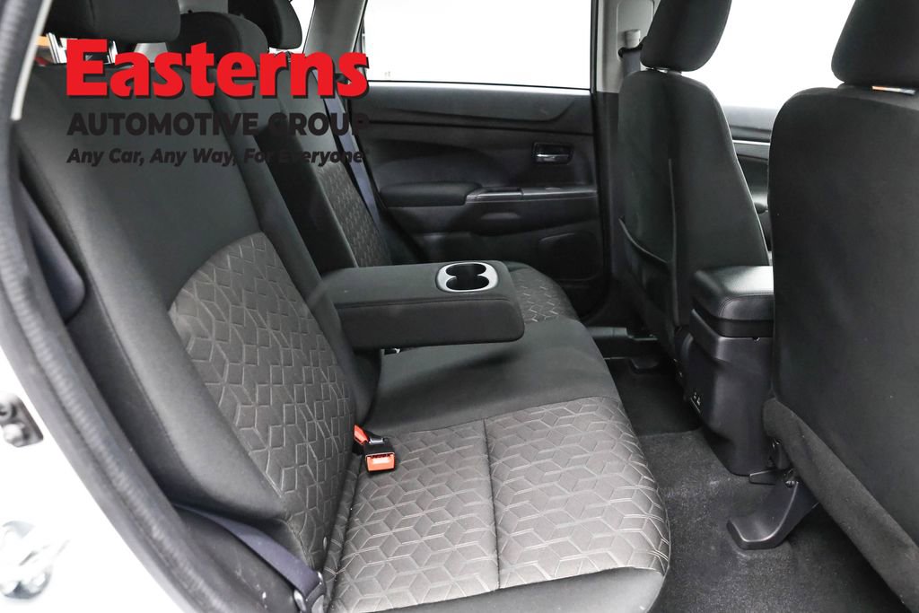 Used 2024 Mitsubishi Outlander Sport LE AWD/4WD image 23
