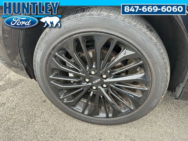 Used 2023 Lincoln Corsair Reserve w/ Jet Appearance Package AWD/4WD image 8