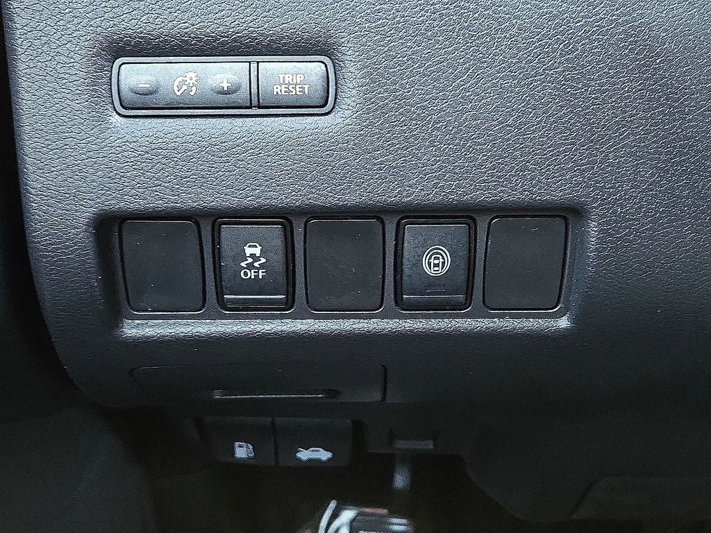 Used 2023 Nissan Murano SV w/ SV Midnight Edition Package image 25