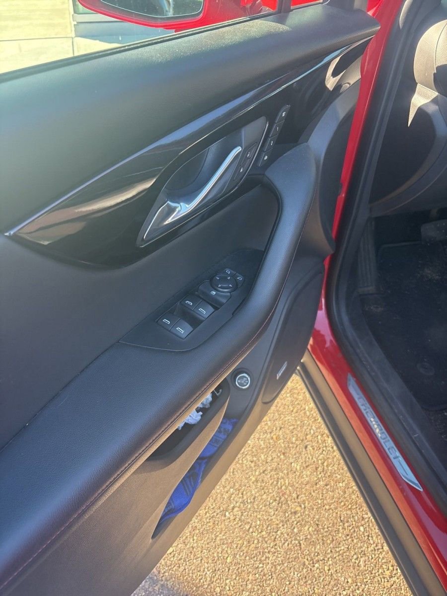 Used 2019 Chevrolet Blazer RS image 2