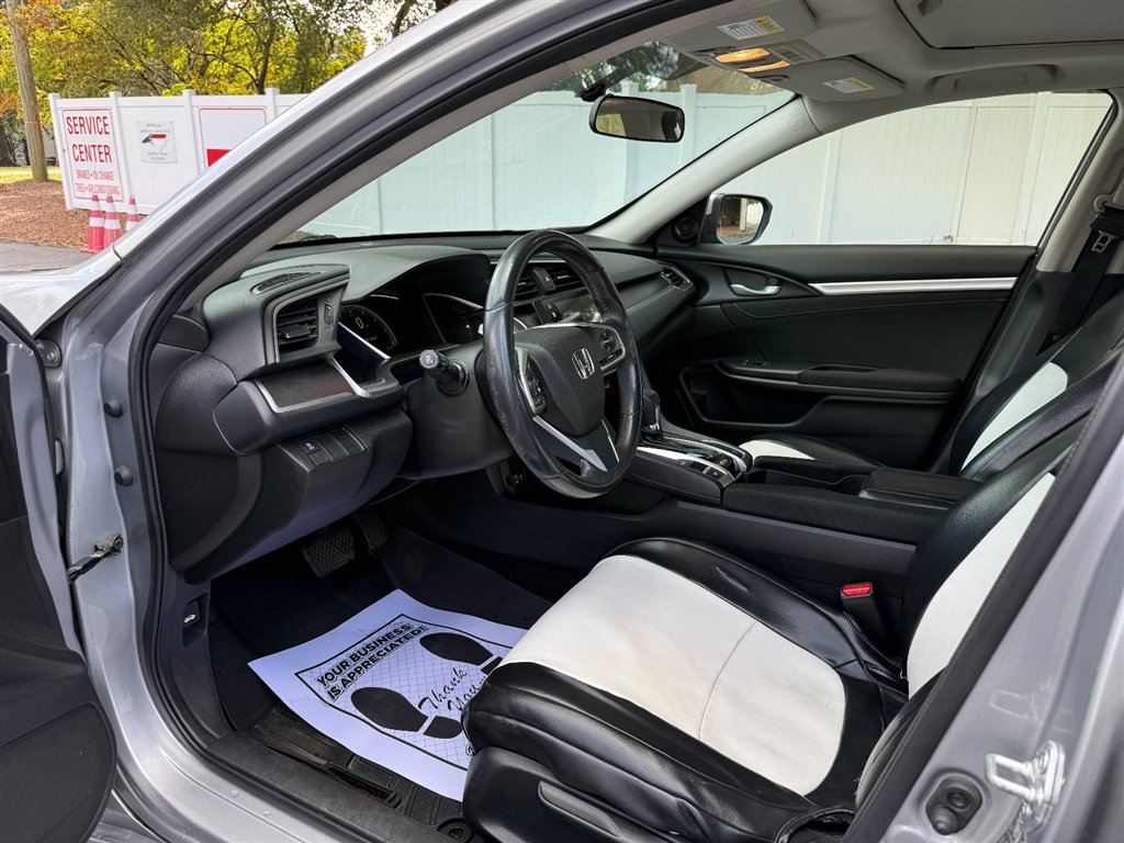 Used 2018 Honda Civic EX-T image 11