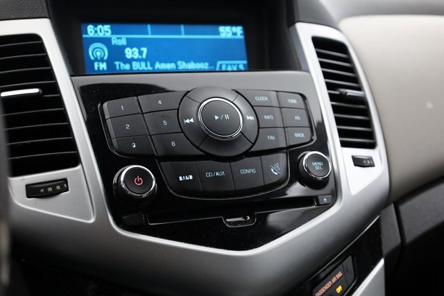 Used 2016 Chevrolet Cruze LS image 18