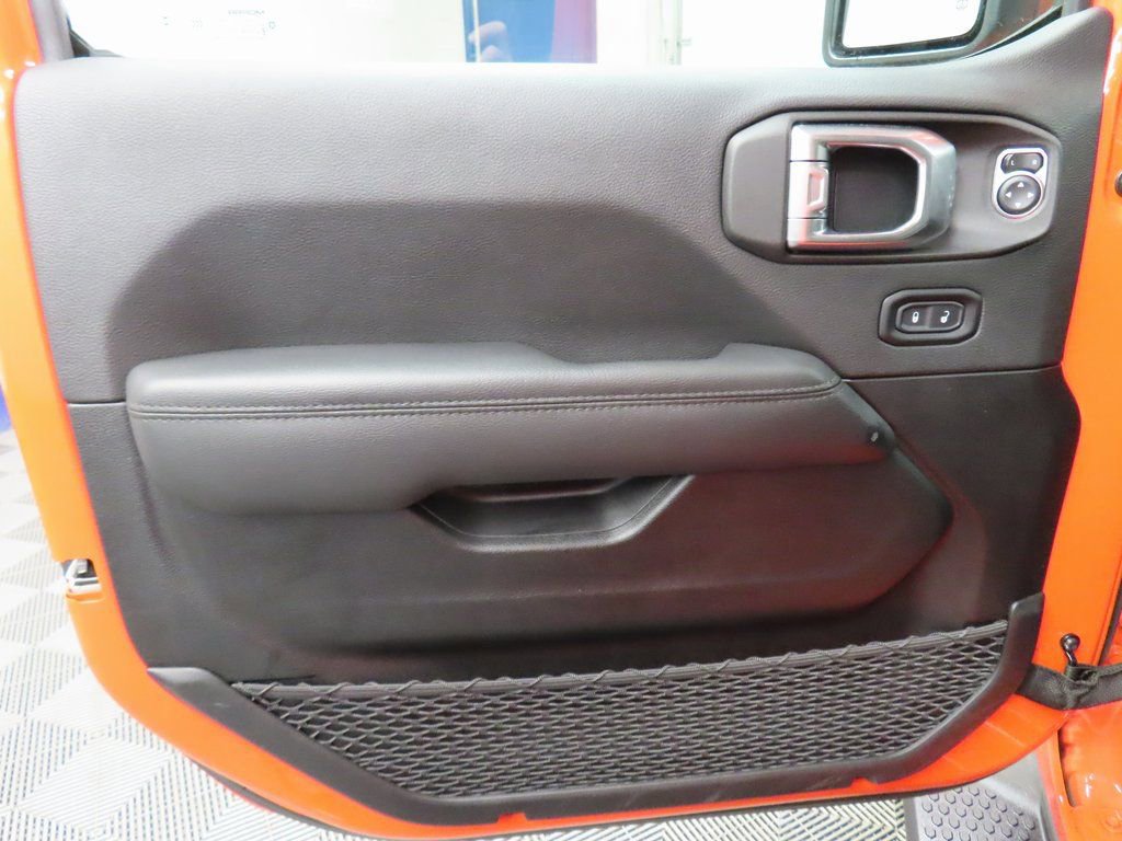 Used 2023 Jeep Wrangler Unlimited Sahara image 55