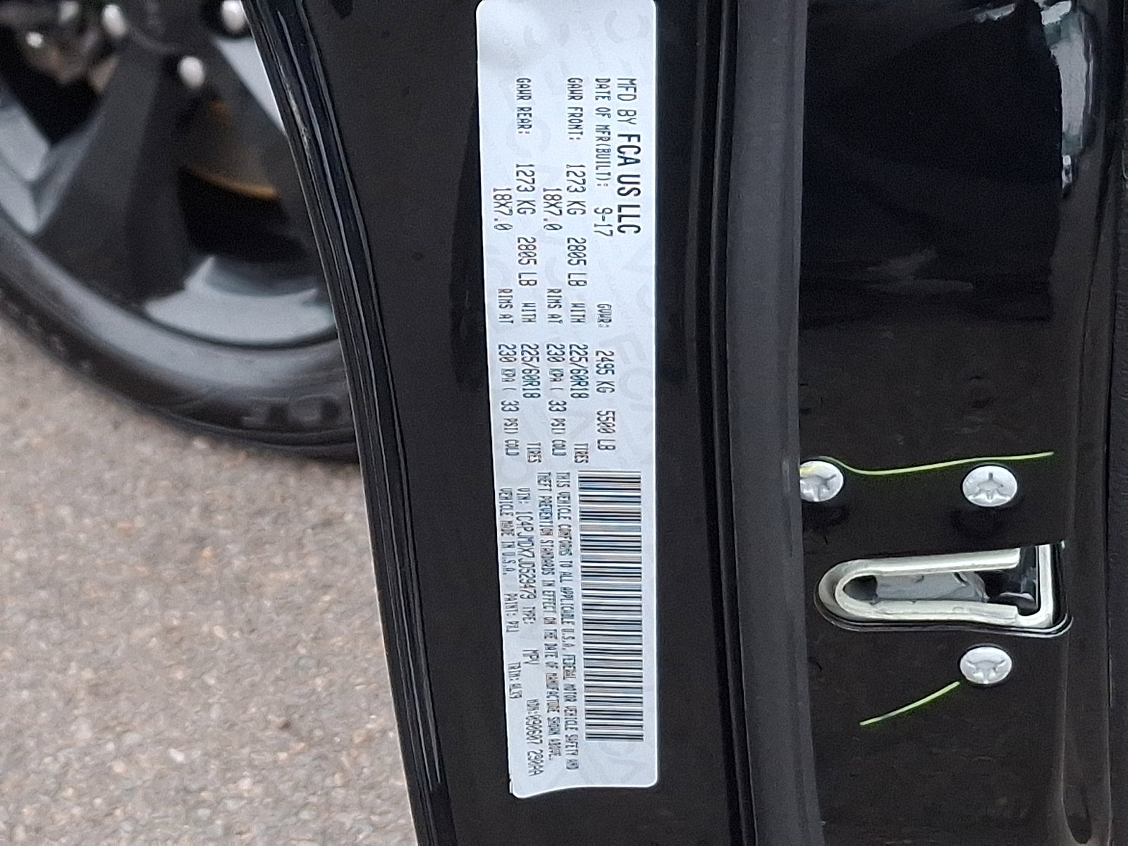 Used 2018 Jeep Cherokee Limited w/ High Altitude Package image 29