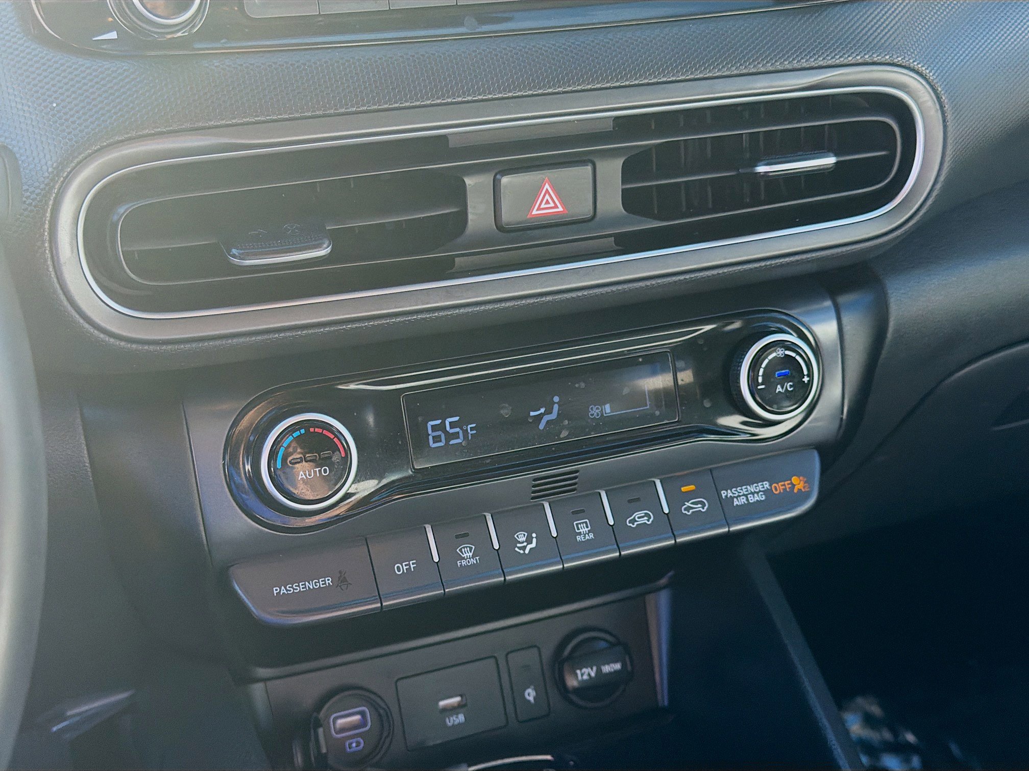 Used 2023 Hyundai Kona SEL w/ Convenience Package image 12