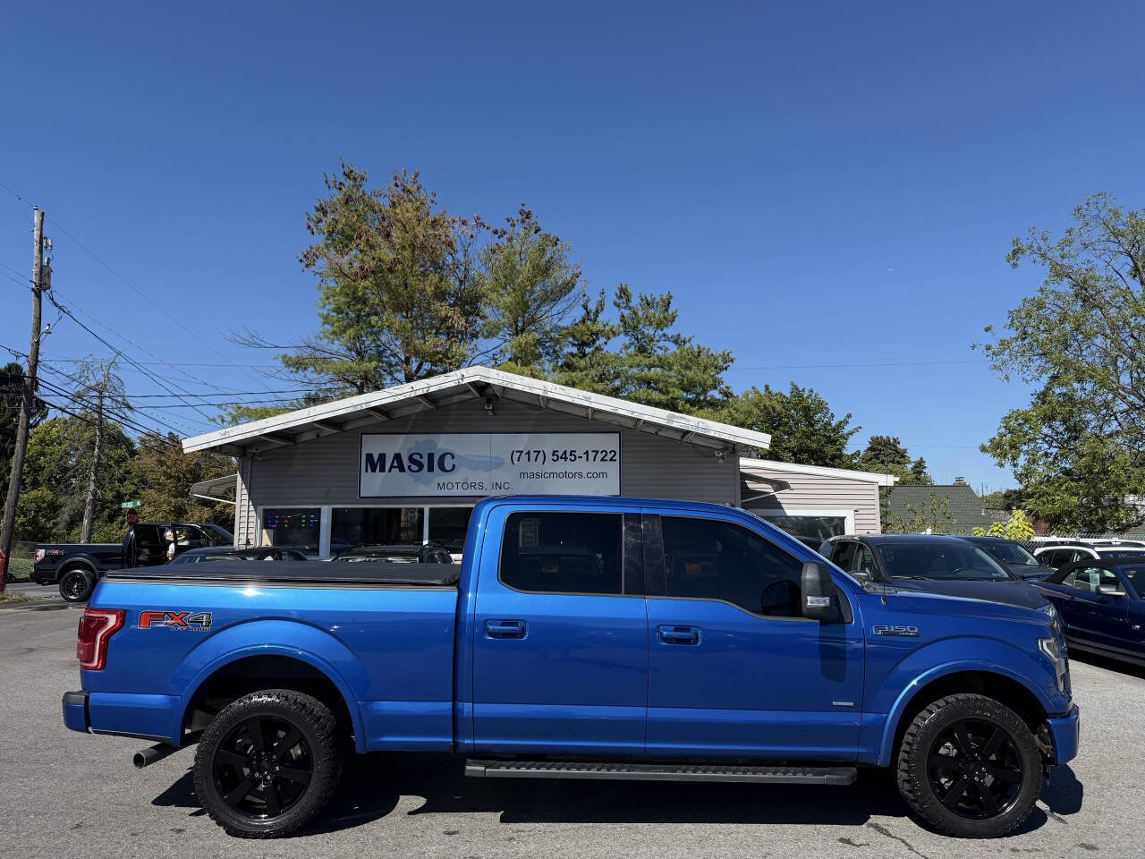 Used 2016 Ford F150 Lariat w/ Equipment Group 501A Mid image 3