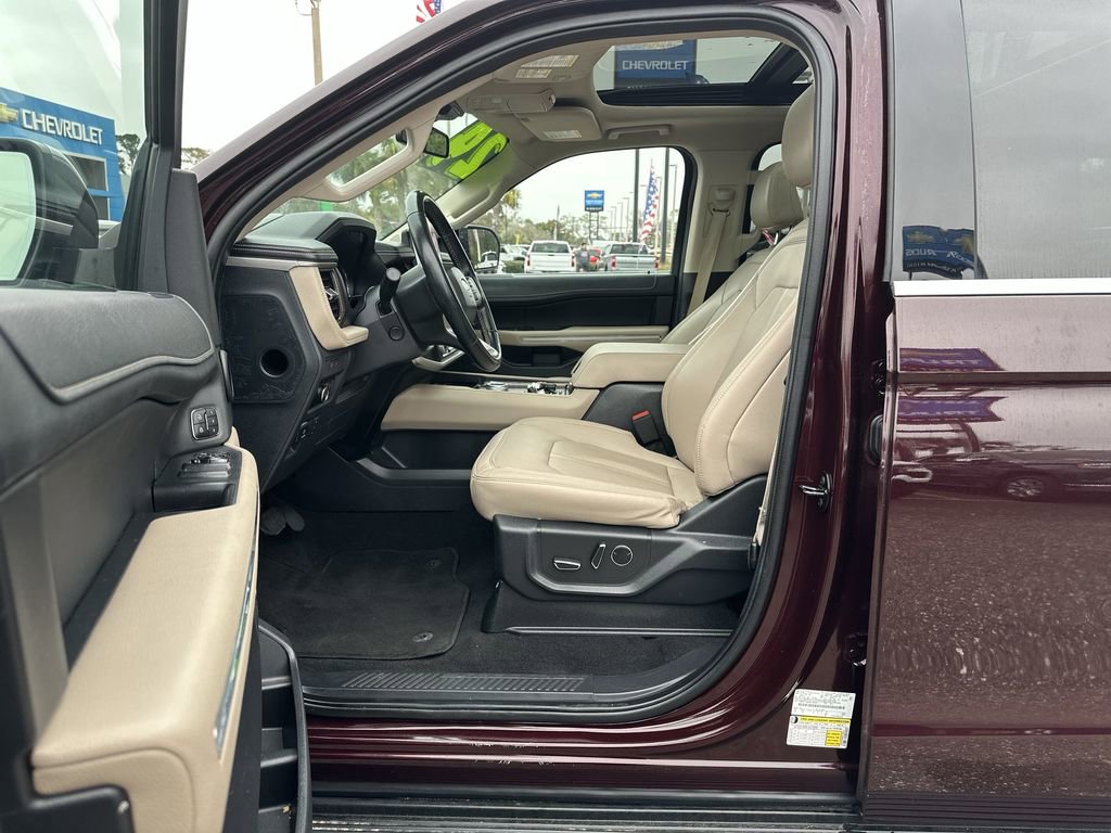 Used 2024 Ford Expedition Max Limited image 20