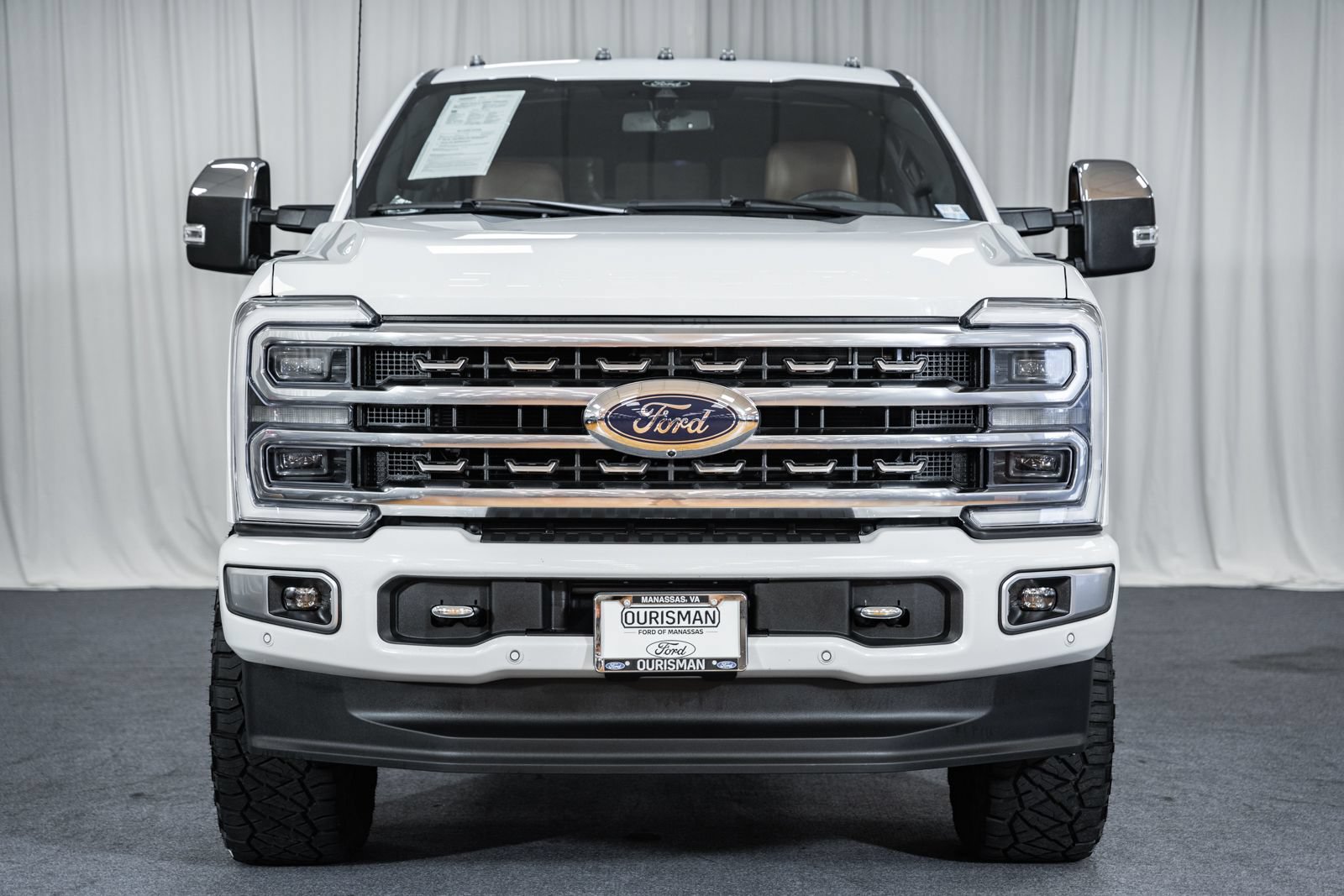 Used 2024 Ford F250 Platinum AWD/4WD image 2