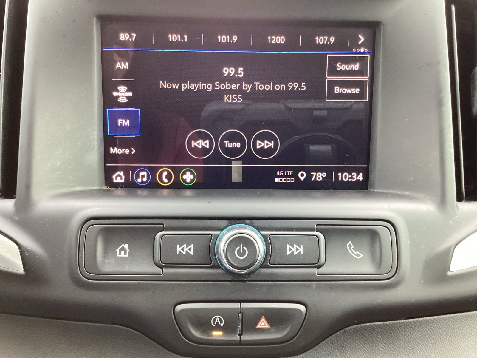 Used 2024 GMC Terrain SLE w/ Elevation Edition image 20