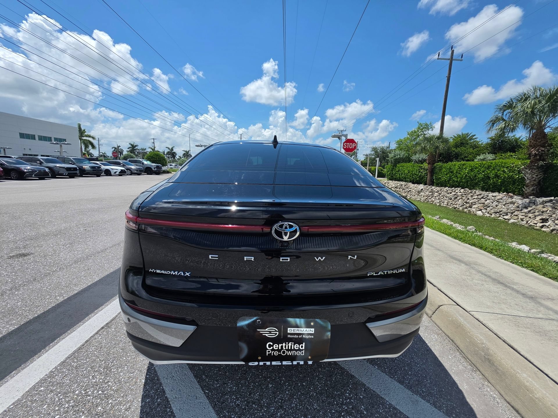 Used 2023 Toyota Crown Platinum AWD/4WD image 6