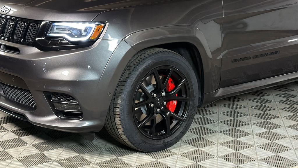 Used 2021 Jeep Grand Cherokee SRT image 4