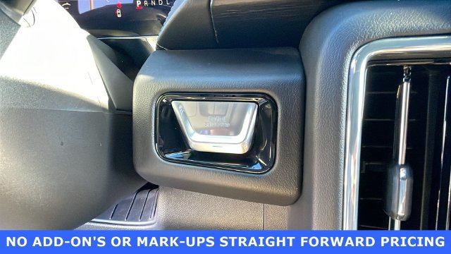 Used 2025 GMC Yukon Denali RWD image 21