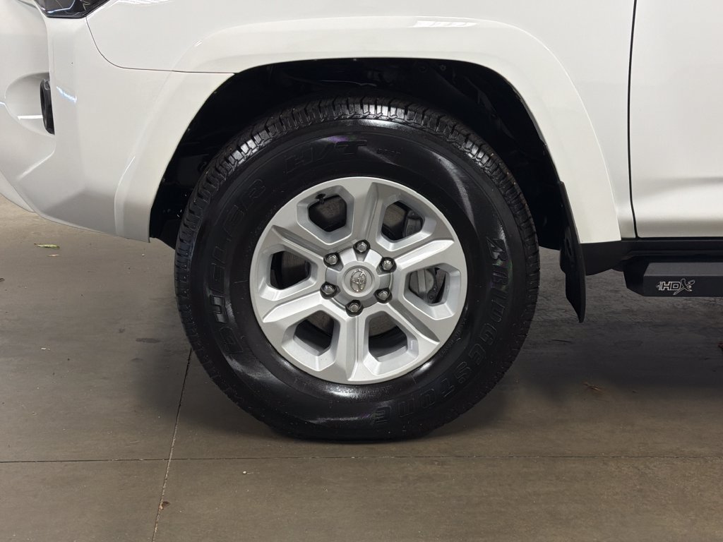 Used 2024 Toyota 4Runner SR5 Premium w/ Moonroof Package AWD/4WD image 10