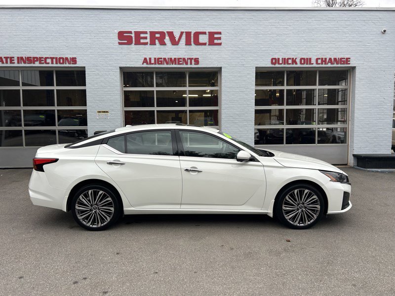 Used 2023 Nissan Altima 2.5 SL AWD/4WD image 30