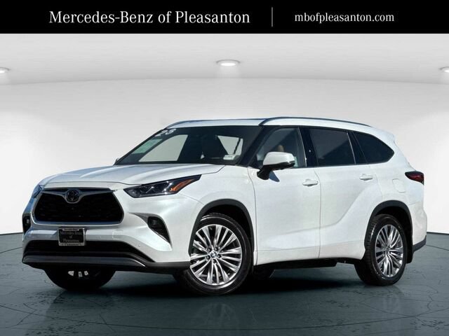Used 2023 Toyota Highlander Platinum
