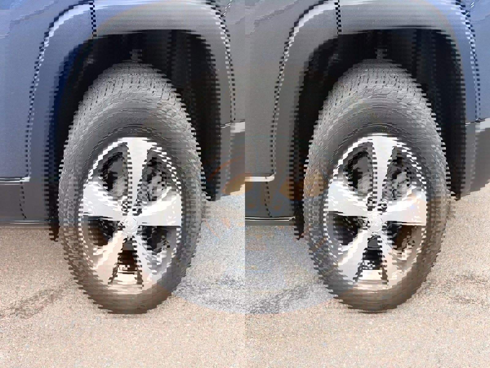 Used 2019 Jeep Cherokee Limited w/ Trailer Tow Group image 31