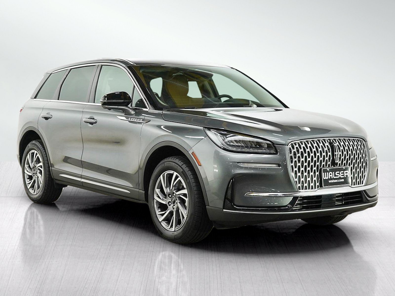Used 2025 Lincoln Corsair AWD w/ Equipment Group 101A image 7