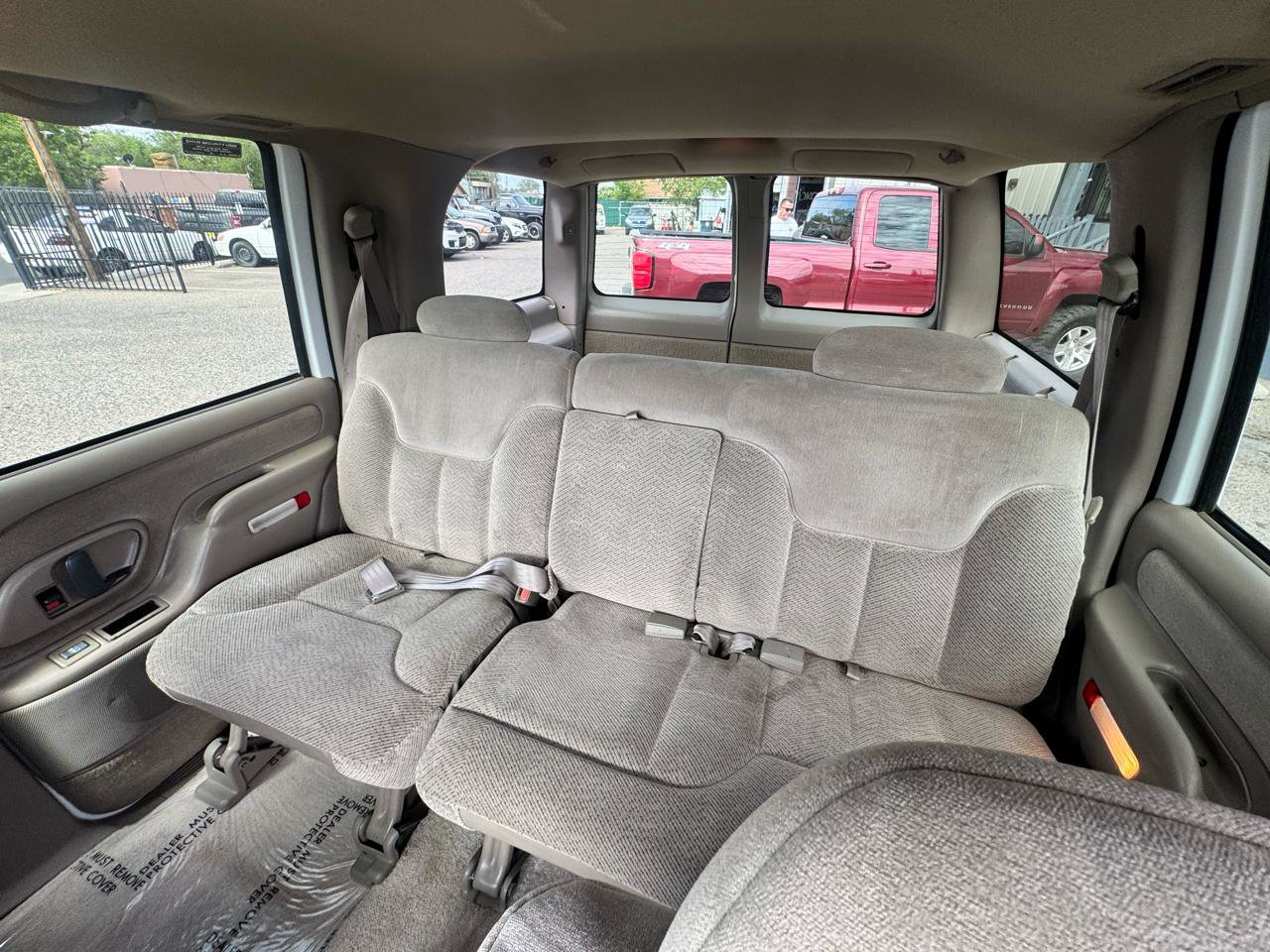 Used 1999 GMC Yukon 4WD 4-Door image 16