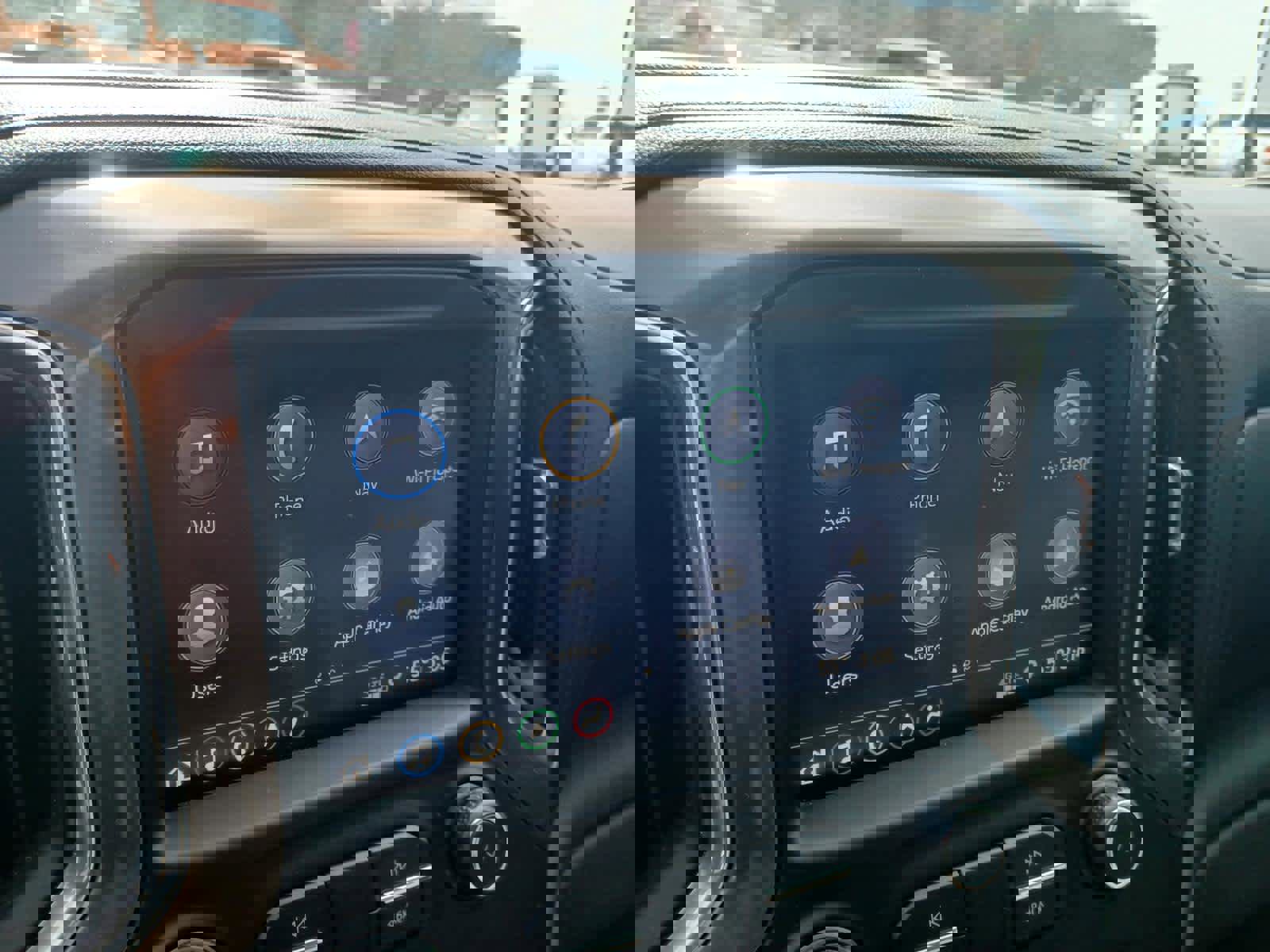 Used 2019 Chevrolet Silverado 1500 High Country w/ Technology Package image 11