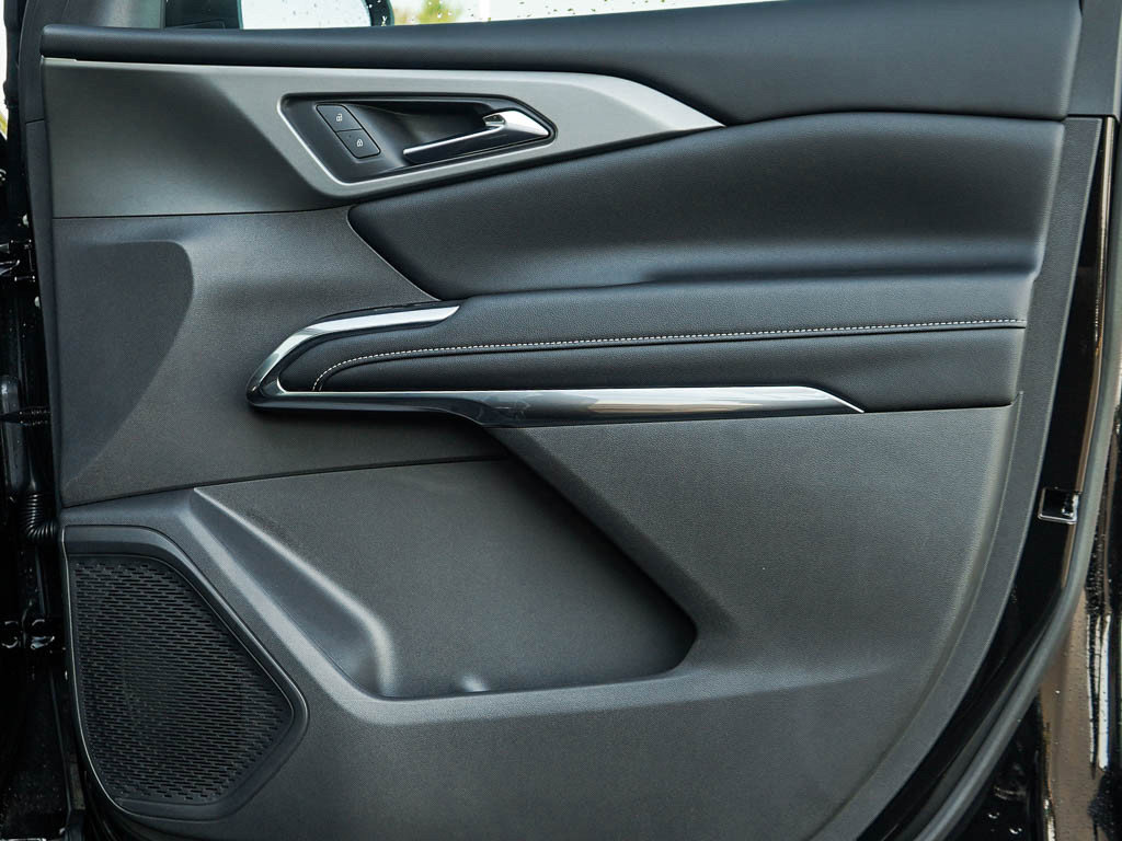 New 2026 Chevrolet Traverse LT image 10