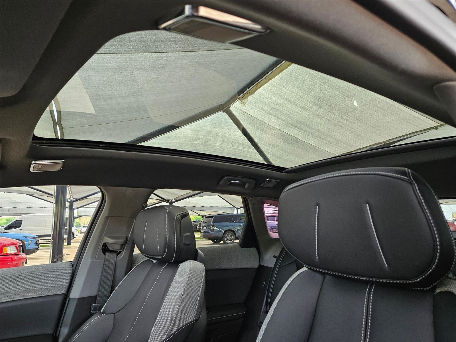 New 2026 Cadillac Optiq Sport 1 w/ LPO, Floor Liner Package AWD/4WD image 7