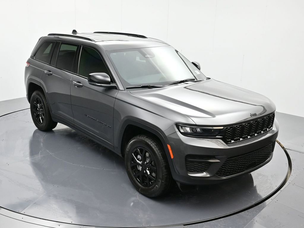 New 2025 Jeep Grand Cherokee Altitude image 32