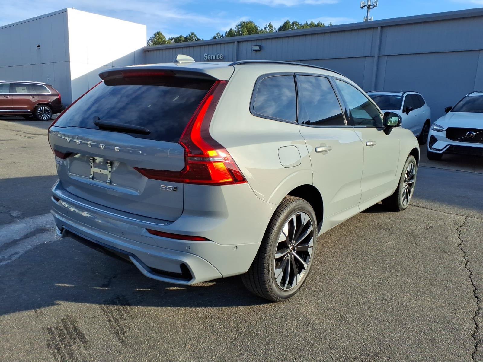 New 2026 Volvo XC60 B5 Plus w/ Protection Package Premier AWD/4WD image 3