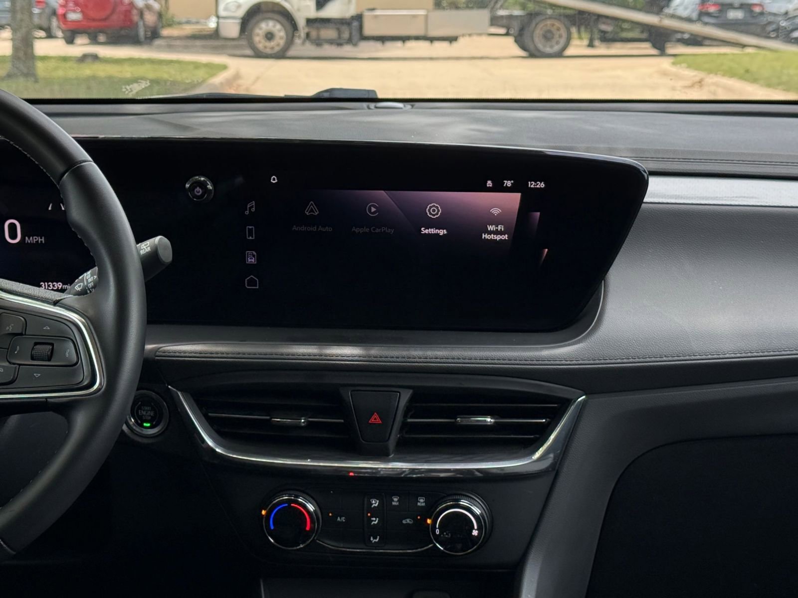 Used 2025 Buick Encore GX Preferred AWD/4WD image 17