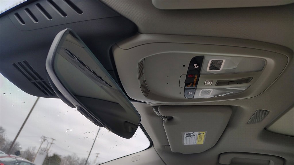 New 2026 Volvo XC60 B5 Ultra w/ Climate Package image 26