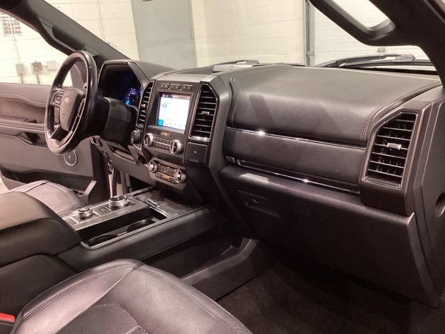 Used 2019 Ford Expedition Limited w/ Special Edition Package AWD/4WD image 18