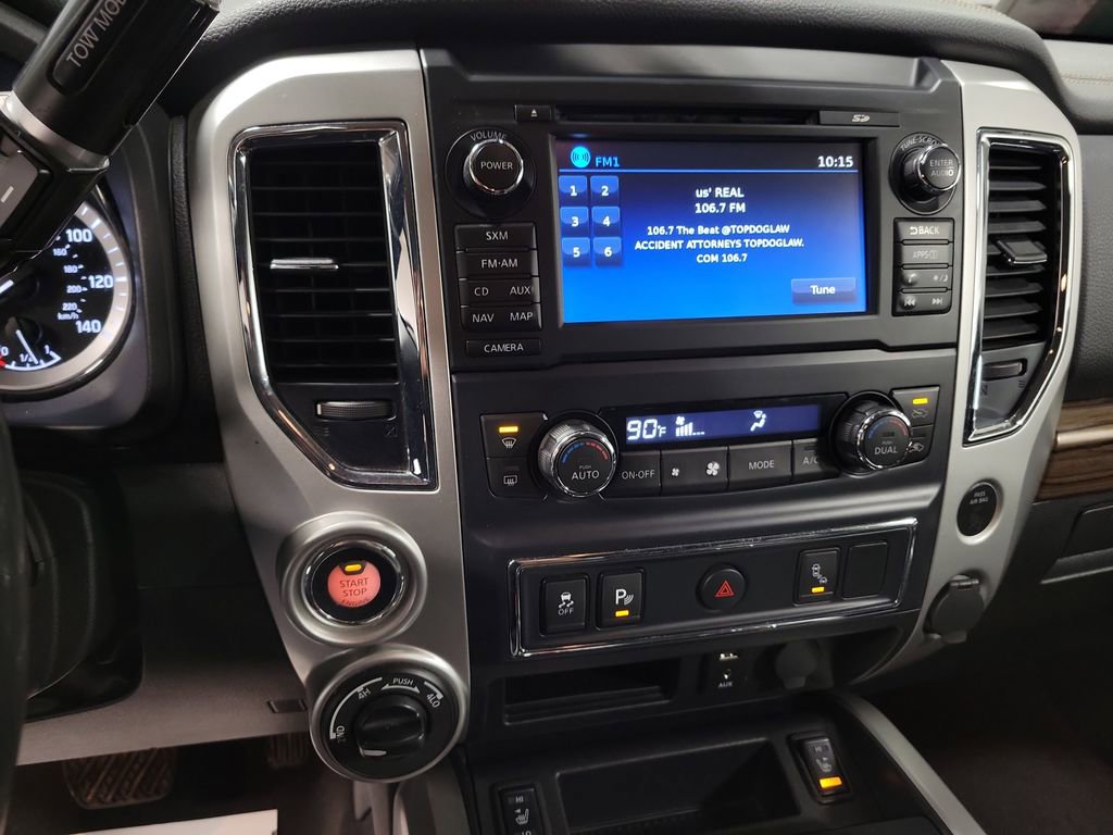 Used 2017 Nissan Titan SL image 16