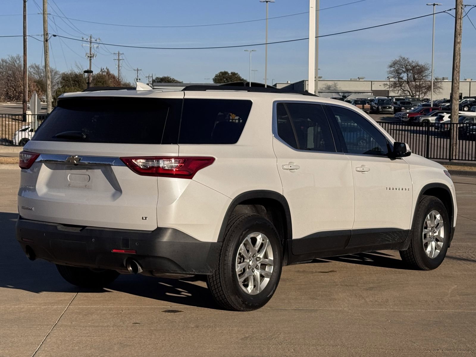Used 2019 Chevrolet Traverse LT image 4