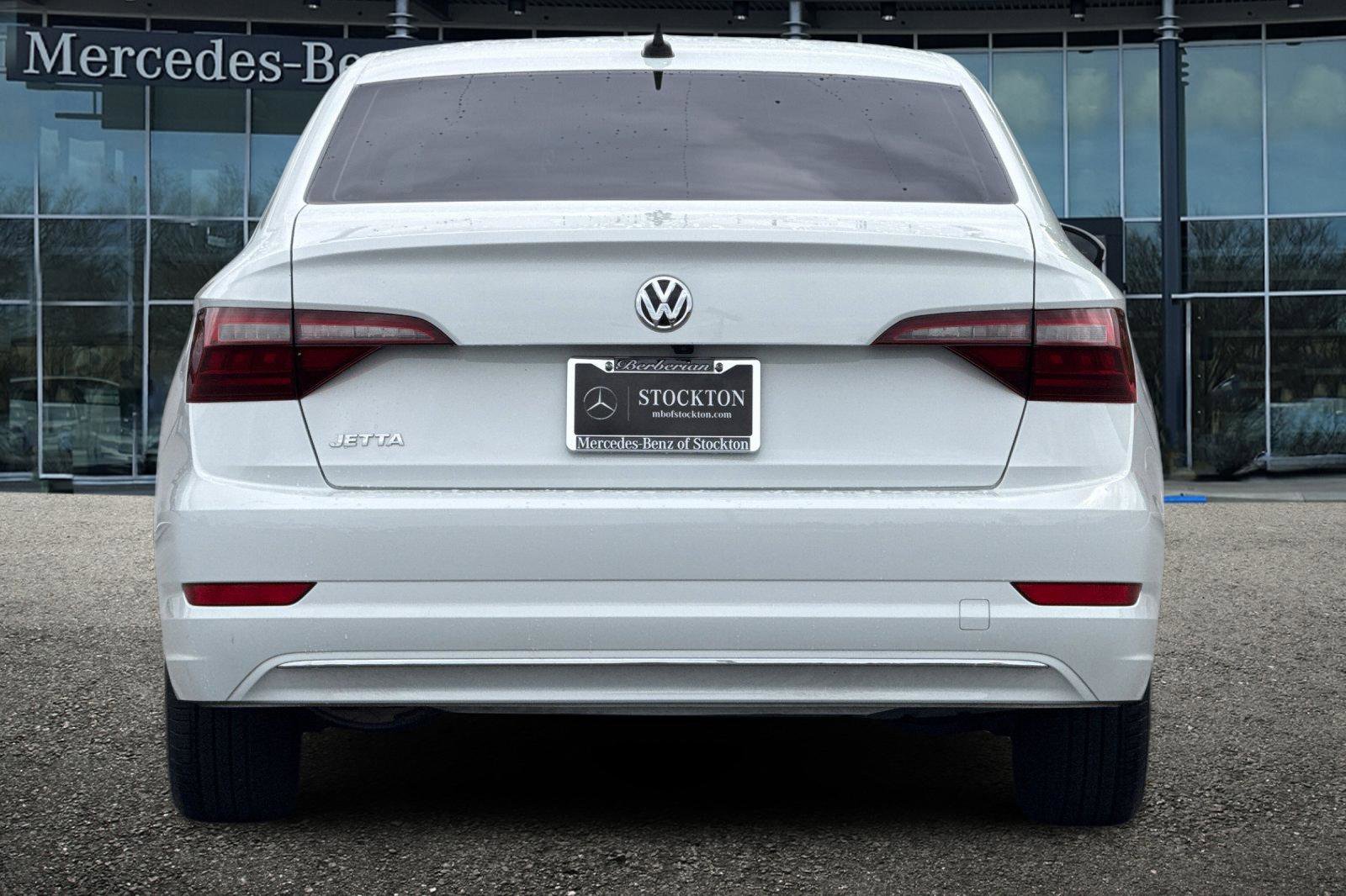 Used 2021 Volkswagen Jetta SE w/ SE Cold Weather Package image 5