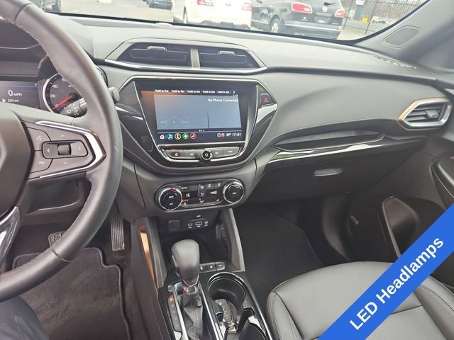 Used 2023 Chevrolet TrailBlazer ACTIV w/ Technology Package image 18