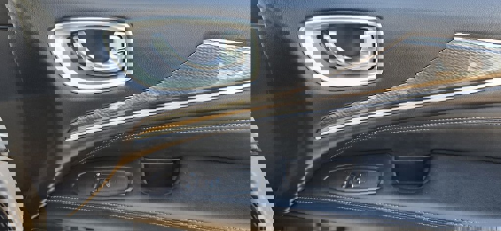 Used 2019 INFINITI QX60 Pure image 40