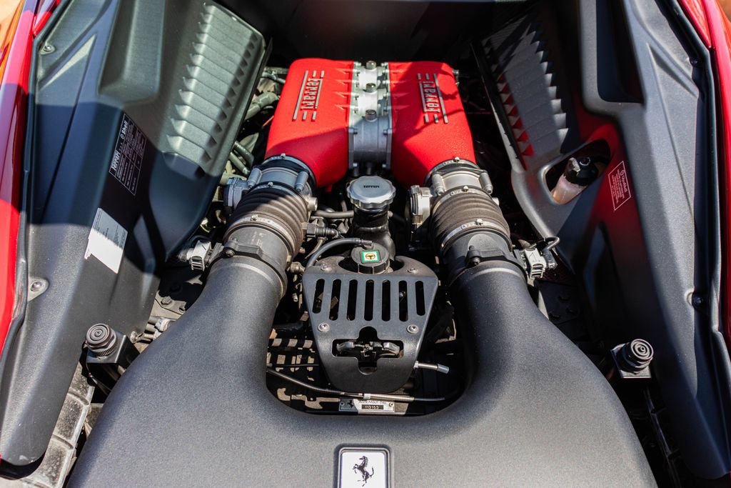 Used 2013 Ferrari 458 Italia Coupe RWD image 55