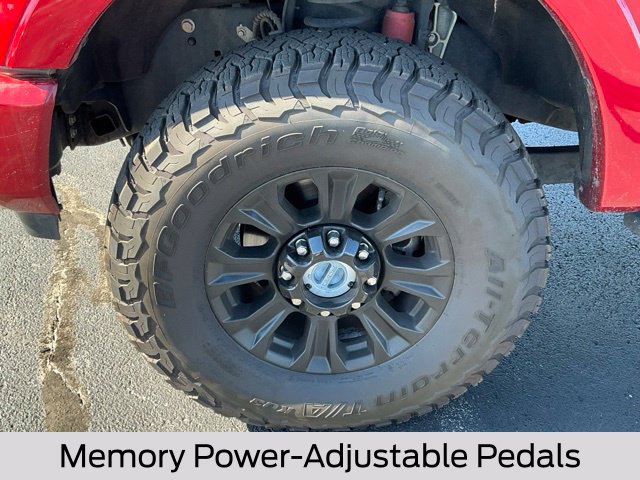 Used 2022 Ford F350 Lariat w/ Tremor Off-Road Package AWD/4WD image 12