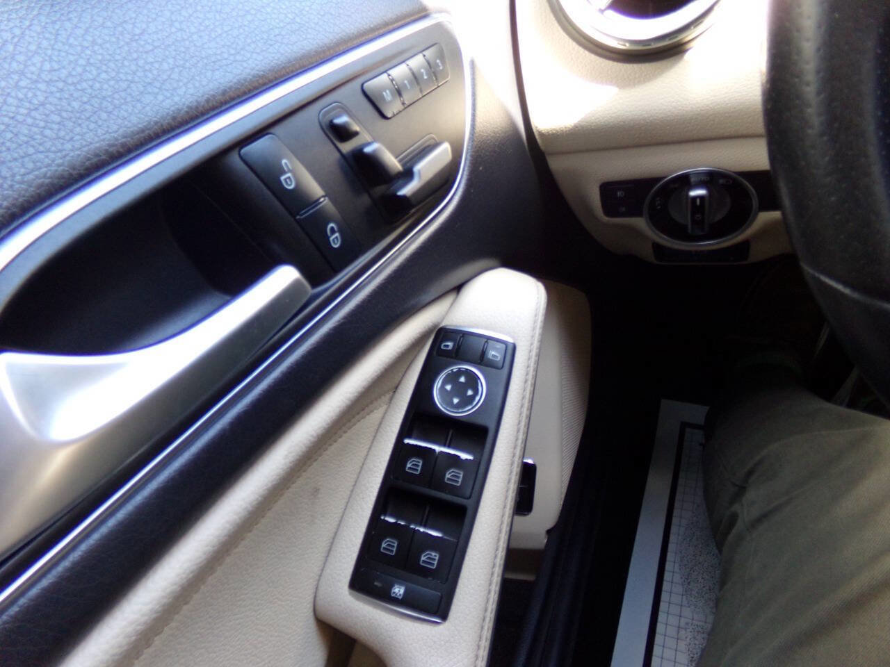 Used 2017 Mercedes-Benz GLA 250 4MATIC image 47