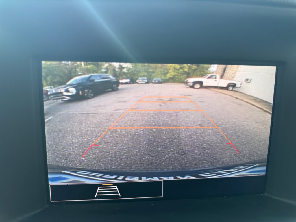 Used 2024 GMC Terrain SLE AWD/4WD image 19