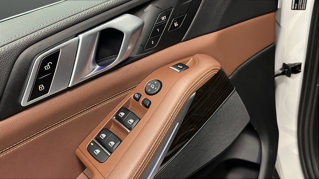 Used 2022 BMW X5 xDrive40i w/ Premium Package image 31