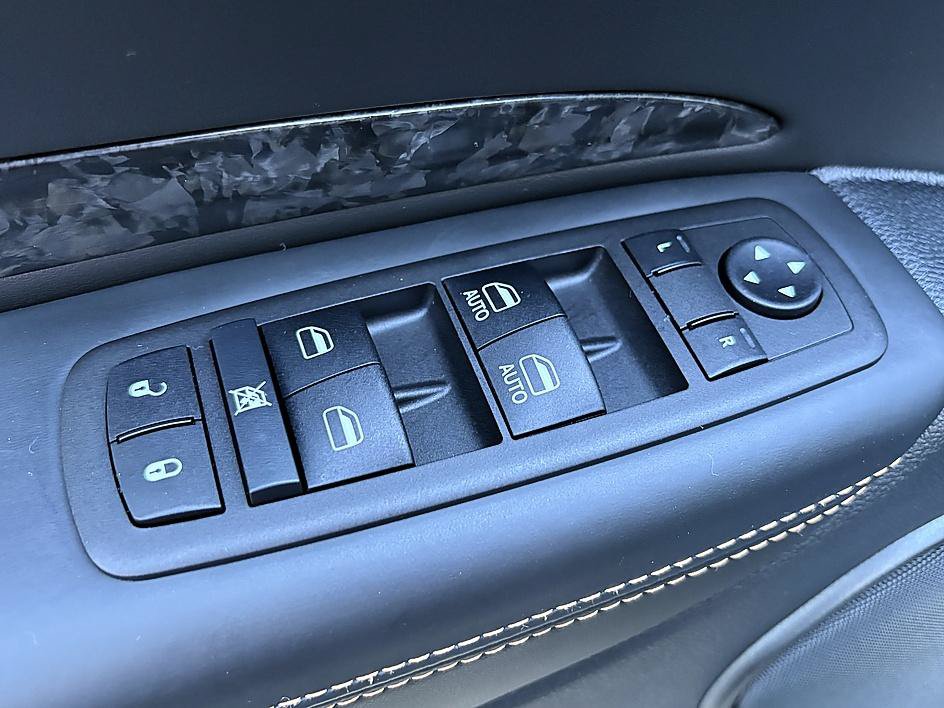 Used 2025 Dodge Durango R/T AWD/4WD image 18