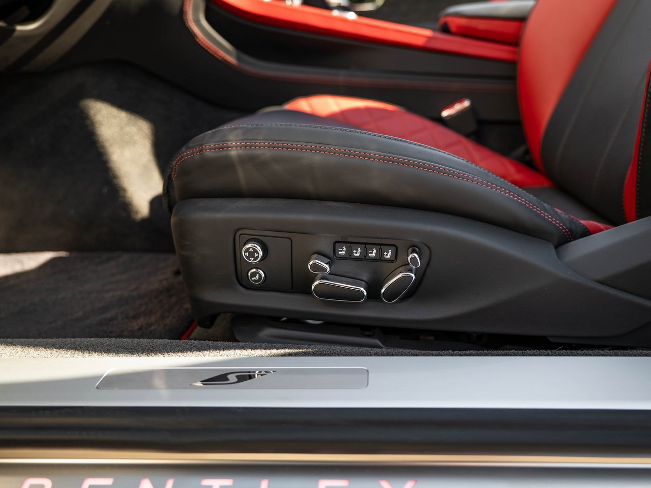 Used 2023 Bentley Continental GT Mulliner image 9