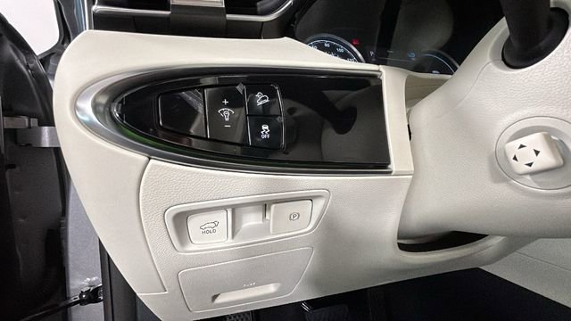 Used 2024 Genesis Electrified GV70 AWD/4WD image 20