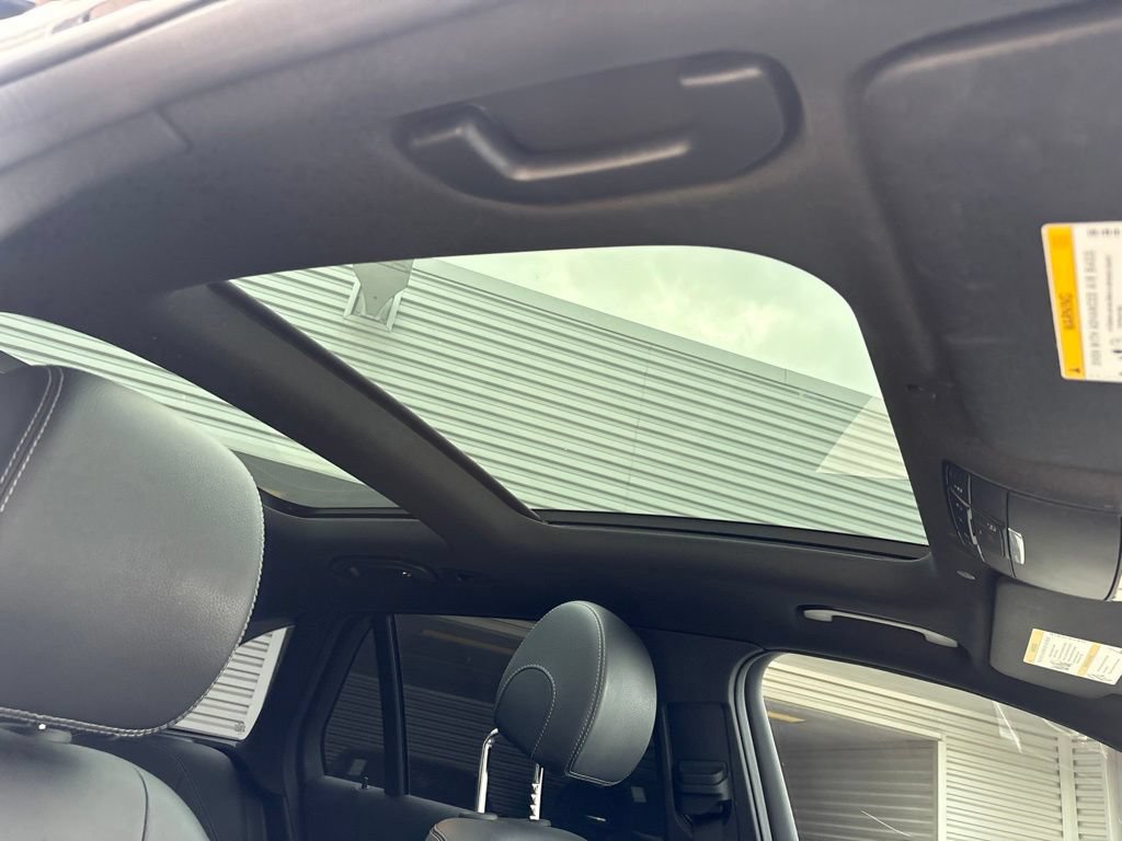 Used 2022 Mercedes-Benz GLC 300 image 18